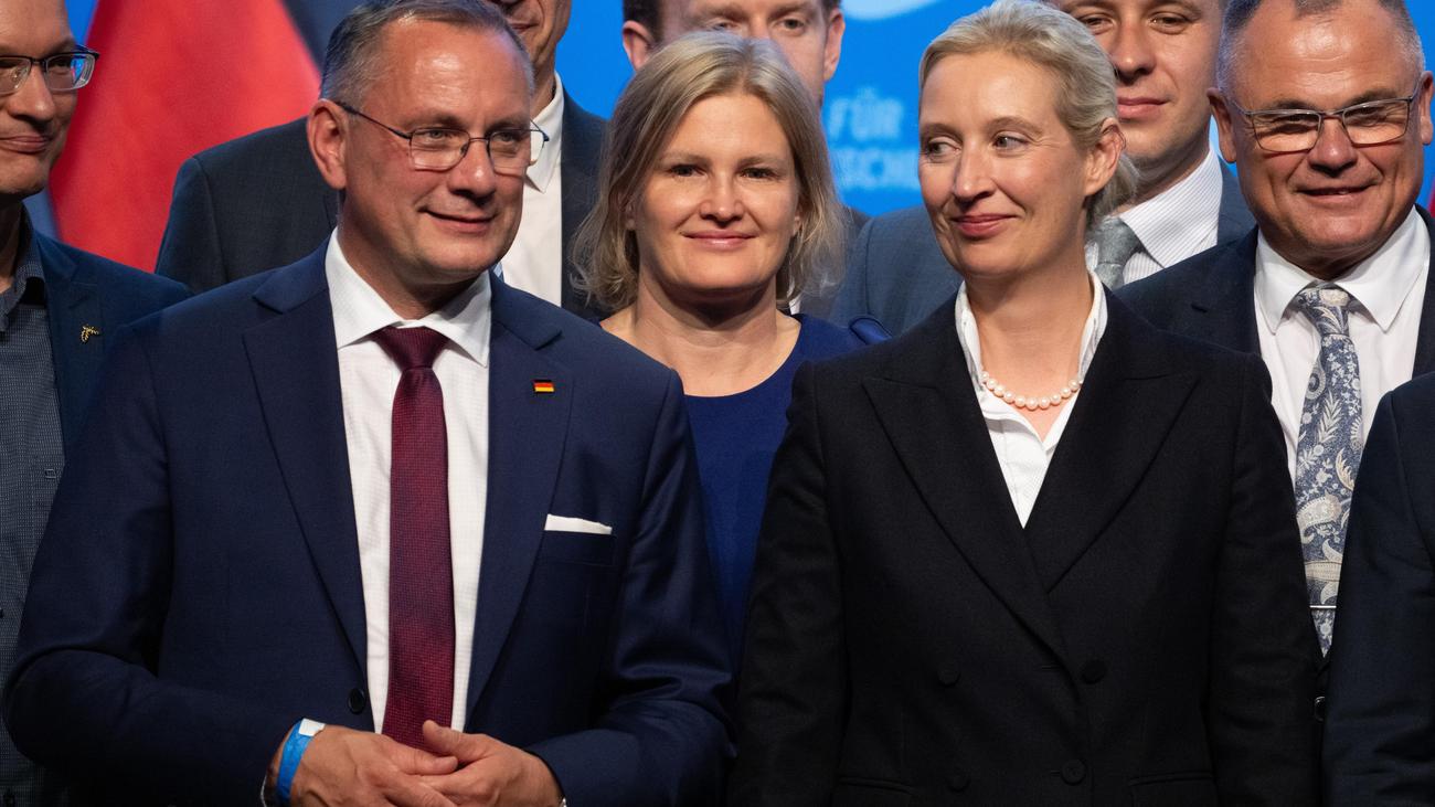 AfD-Parteitag in Erfurt: AfD-Spitze bekräftigt Machtanspruch im Bund »spätestens 2029«
